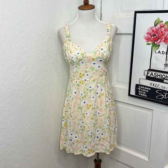 With Jéan Grazia Floral Mini Dress Size S - Picture 2 of 9